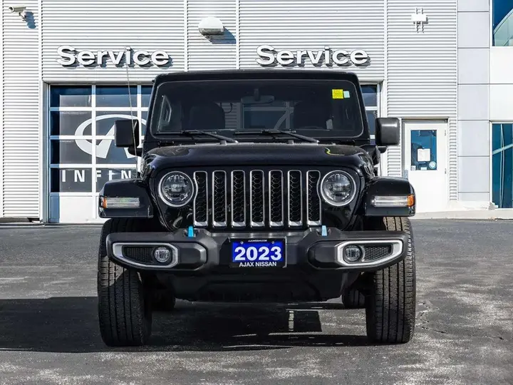 Jeep Wrangler 2023 photo 2