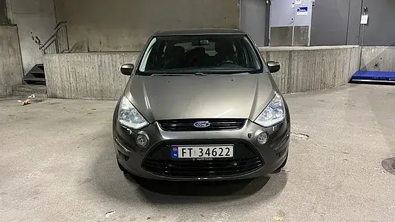Ford S-Max 2011 photo 2