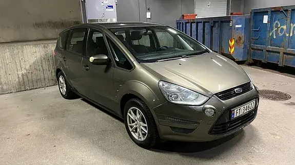 Ford S-Max 2011 photo 3