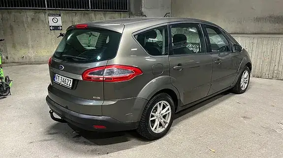Ford S-Max 2011 photo 5
