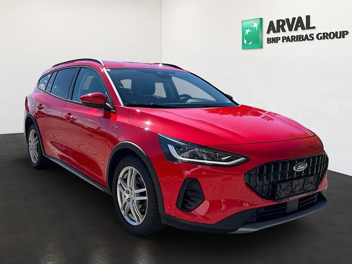 Ford Focus 2023 photo 3