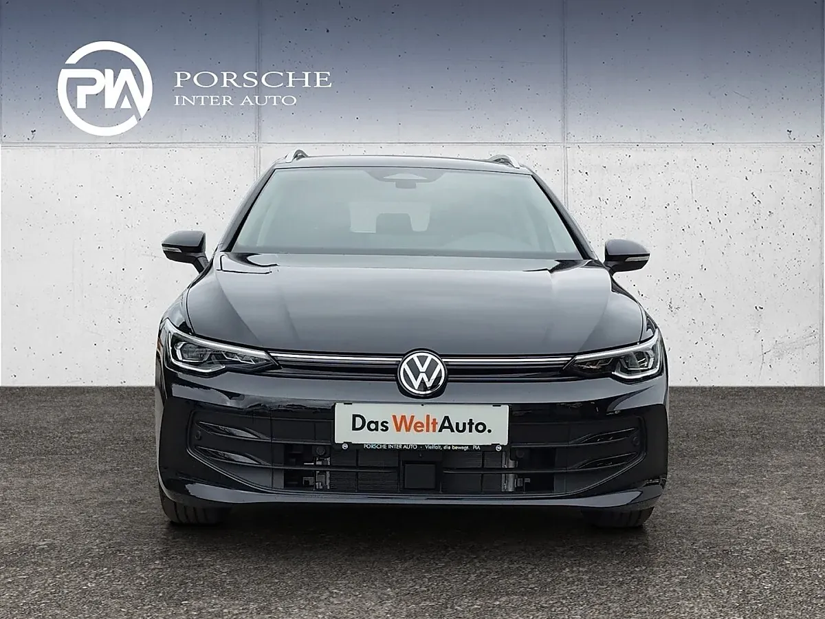 Volkswagen Golf 2026 photo 2