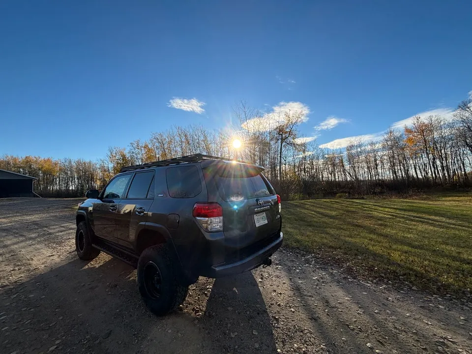 Toyota 4Runner 2012 photo 4