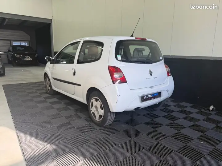 Renault Twingo 2011 photo 5