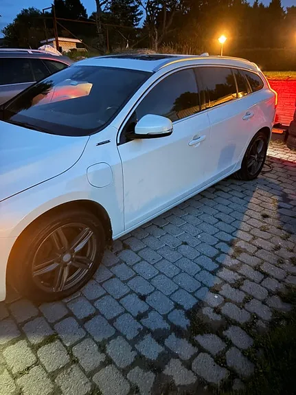 Volvo V60 2014 photo 4