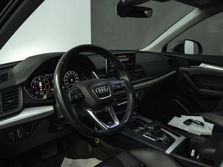 Audi Q5 2018 photo 2