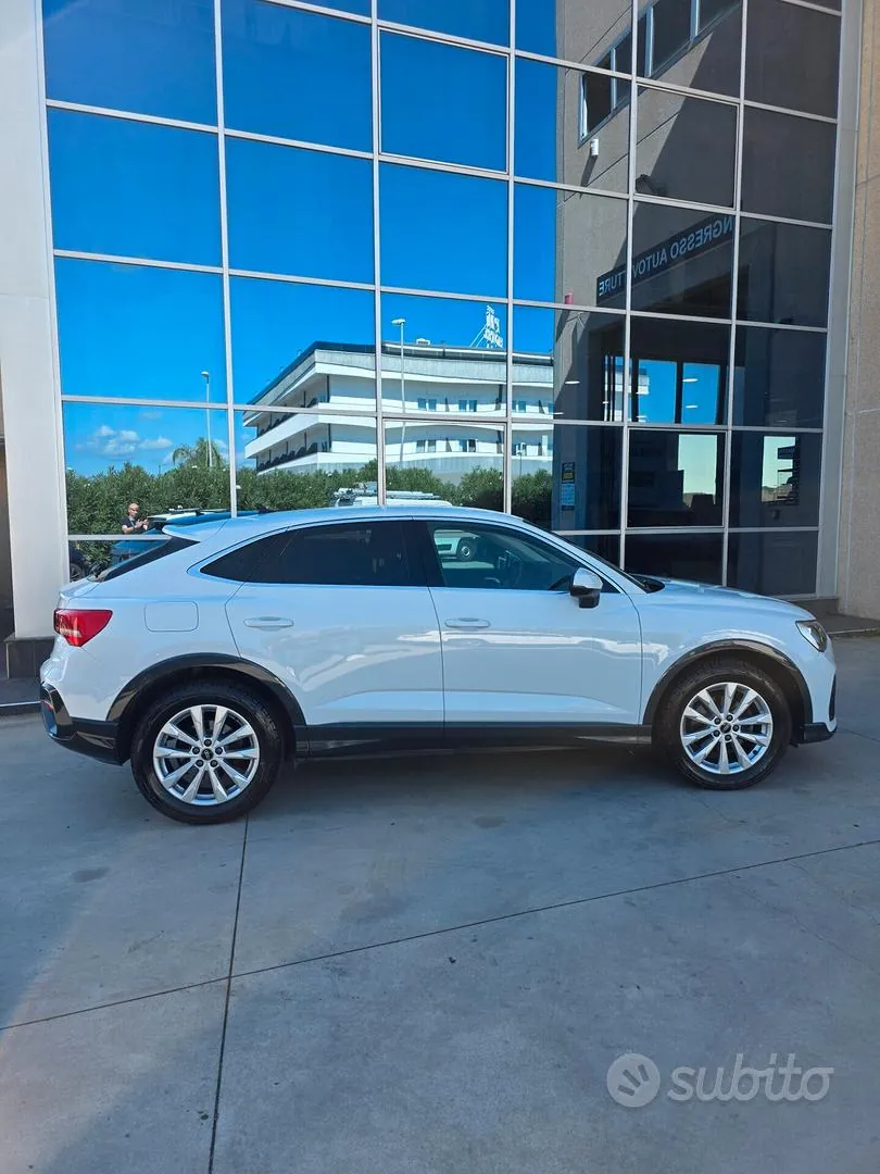 Audi Q3 2022 photo 5