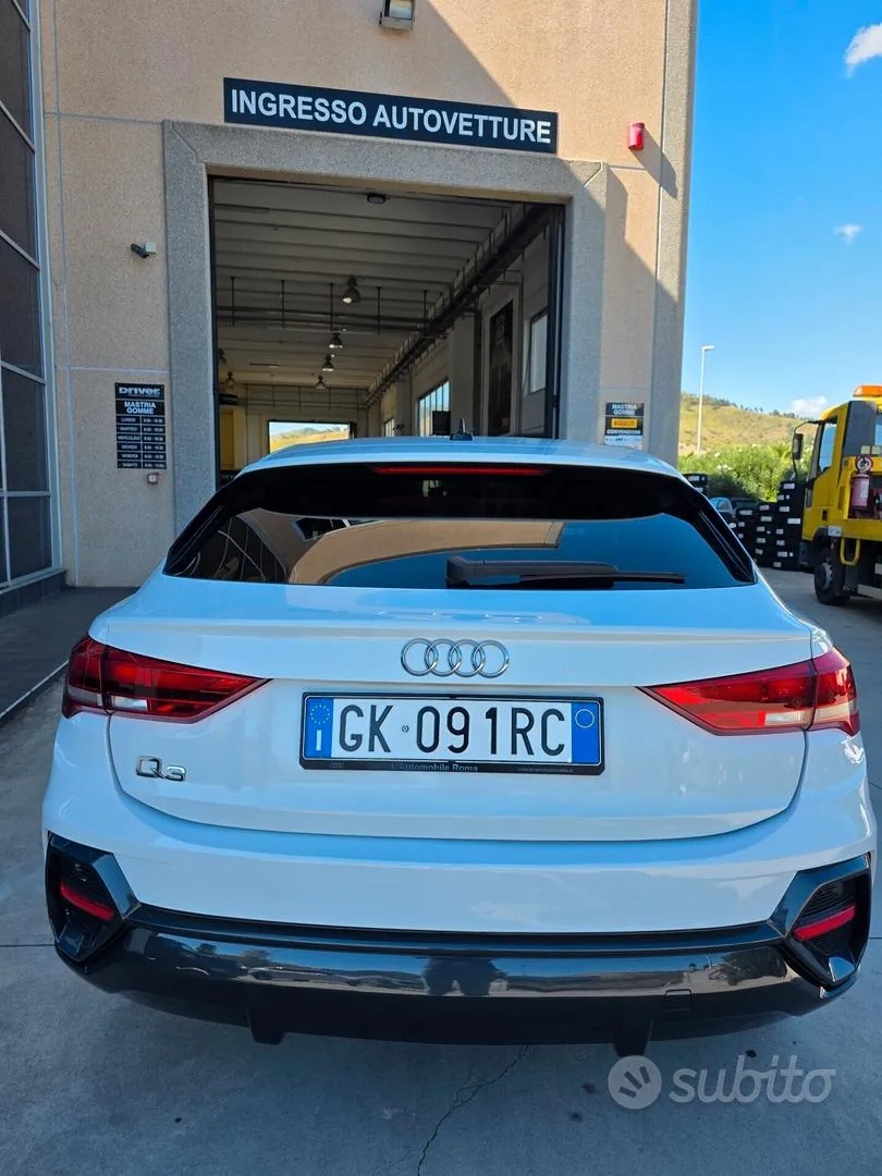 Audi Q3 2022 photo 3