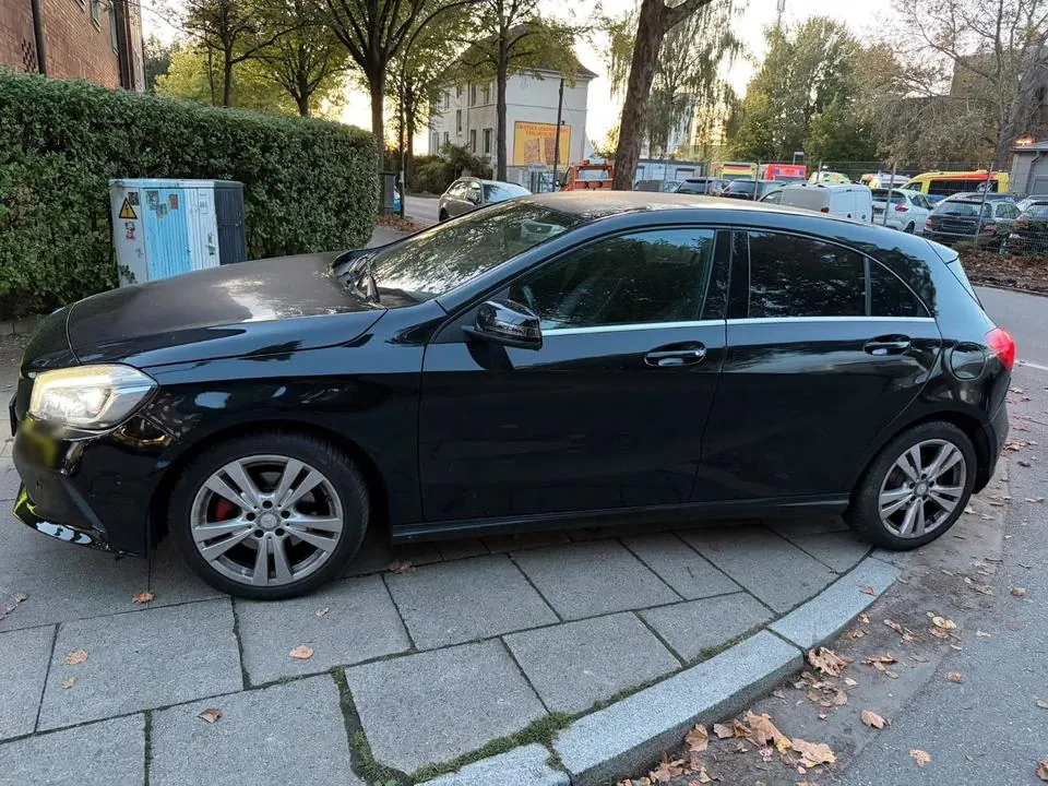 Mercedes-Benz A 200D