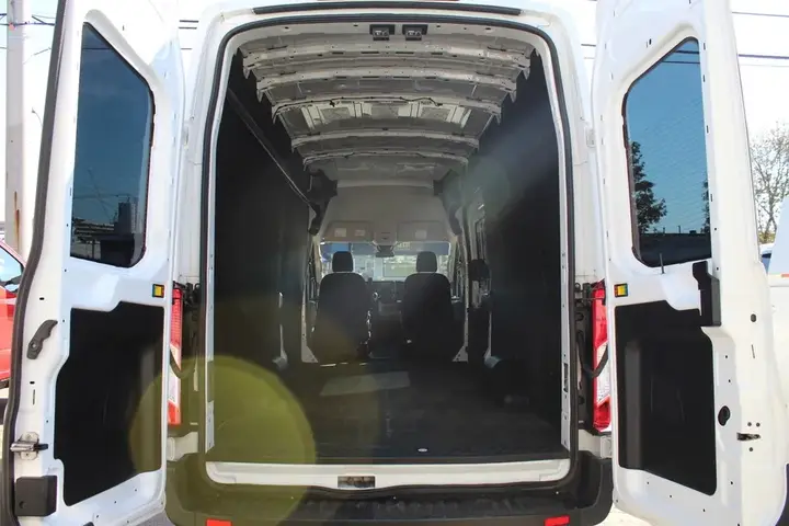 Ford Transit 2022 photo 3