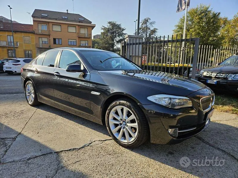 BMW 5 Series 2011 photo 3