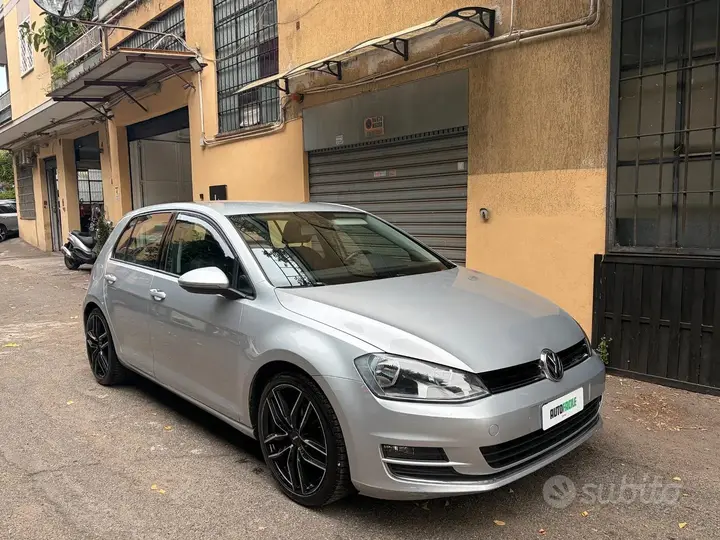 Volkswagen Golf 2013 photo 2