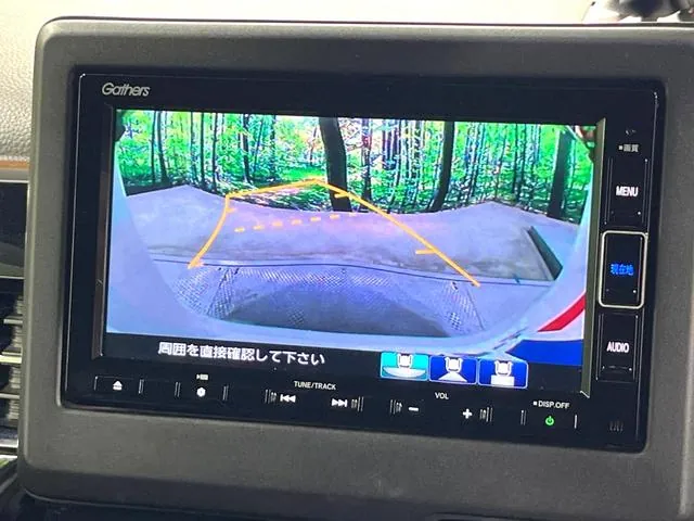 Honda N-Box L 2021 photo 4