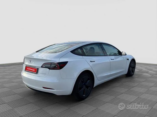Tesla Model 3 2022 photo 5