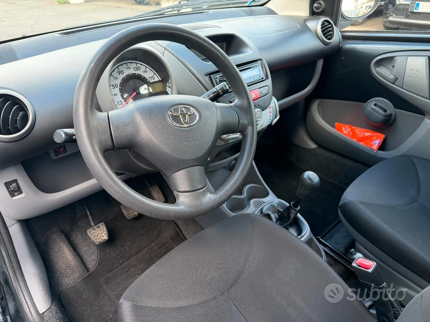 Toyota Aygo 2010 photo 5