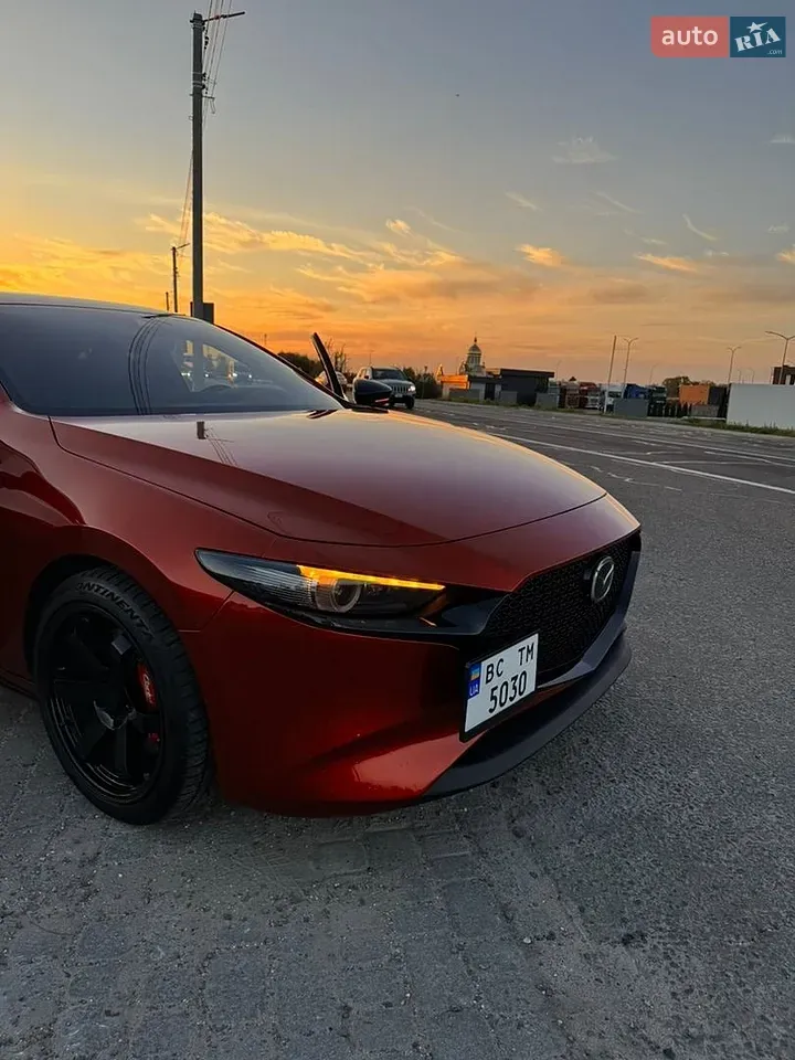 Mazda 3 2022 photo 2