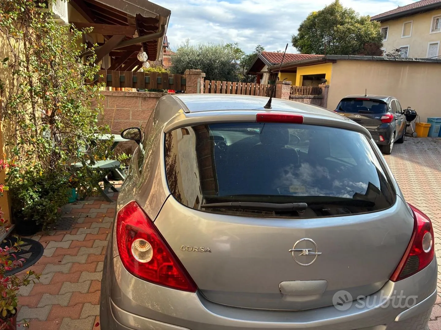 Opel Corsa 2010 photo 3
