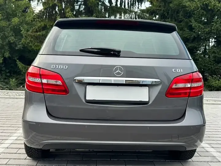 Mercedes-Benz B-Class 2012 photo 3