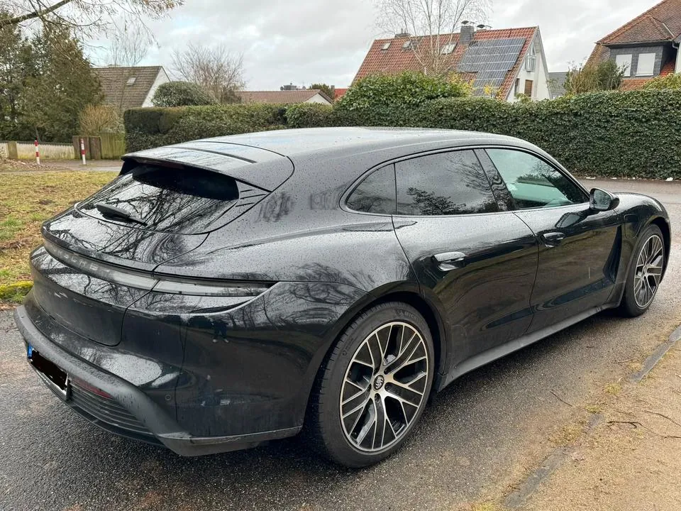 Porsche Taycan Sport Turismo