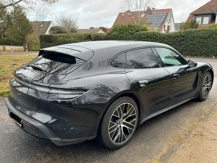 Porsche Taycan Sport Turismo