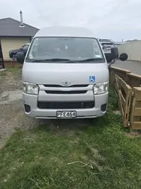Toyota Hiace 2014 photo 3
