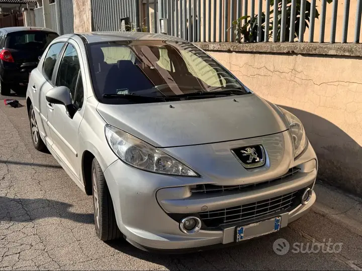 Peugeot 207 2007 photo 3