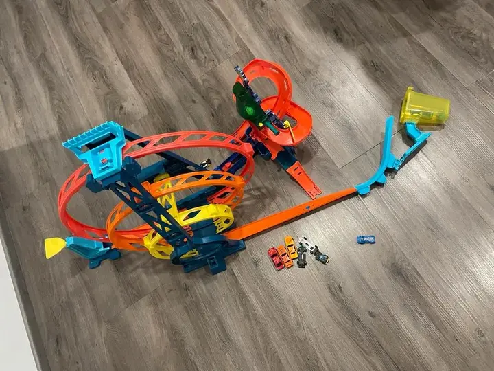 Hot Wheels Rennbahn Set