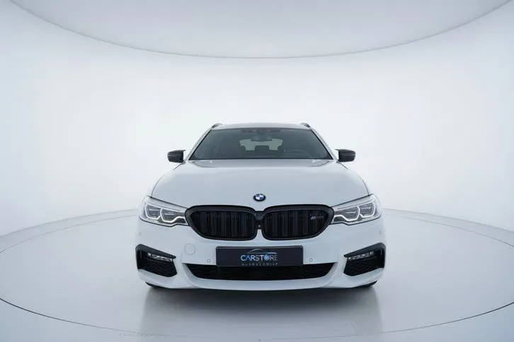 BMW 5 Series 2017 photo 2
