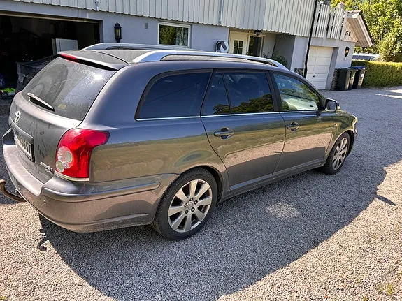 Toyota Avensis 2007 photo 4