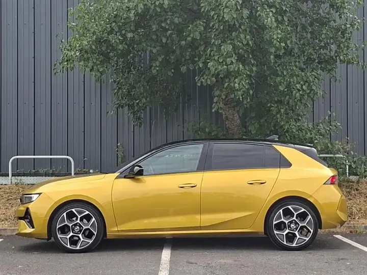 Vauxhall Astra 2023 photo 4