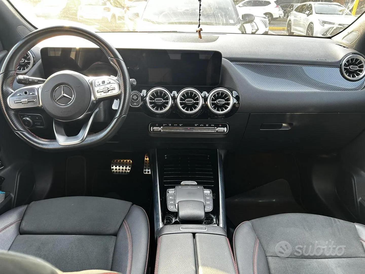 Mercedes-Benz Gla 2023 photo 4