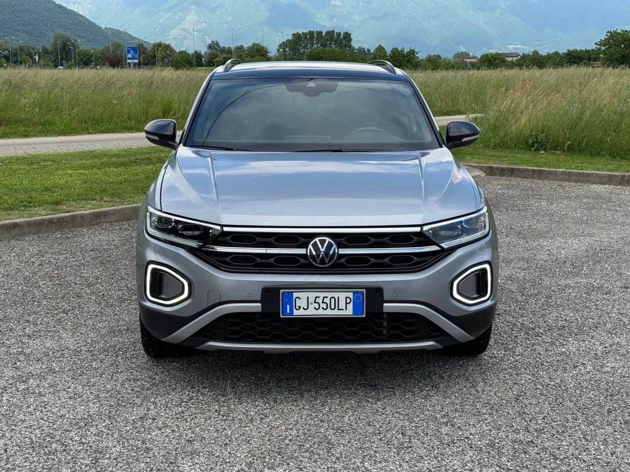Volkswagen T-Roc 2022 photo 2