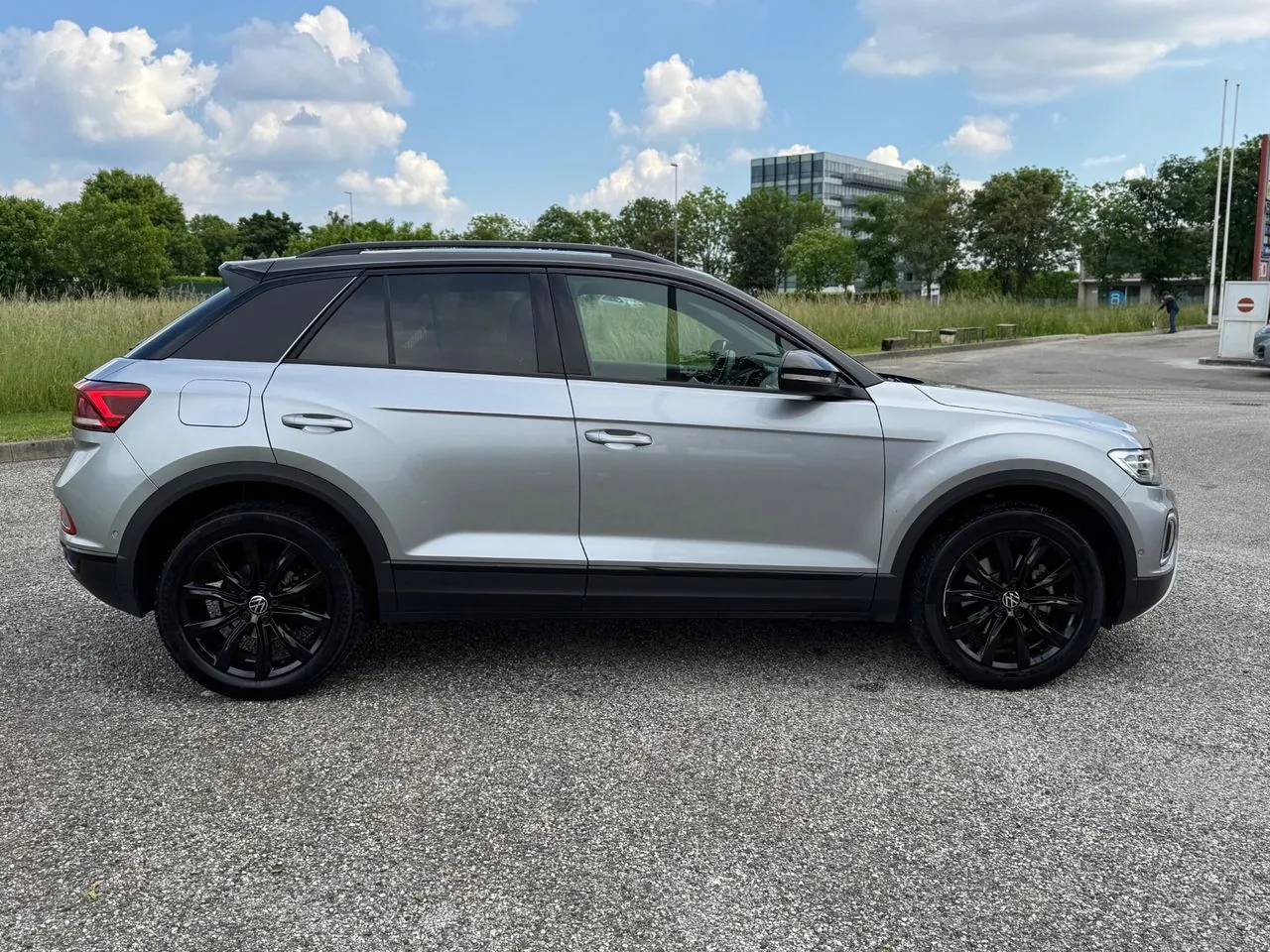 Volkswagen T-Roc 2022 photo 3