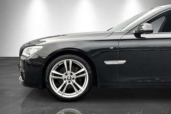BMW 740D 2015 photo 3