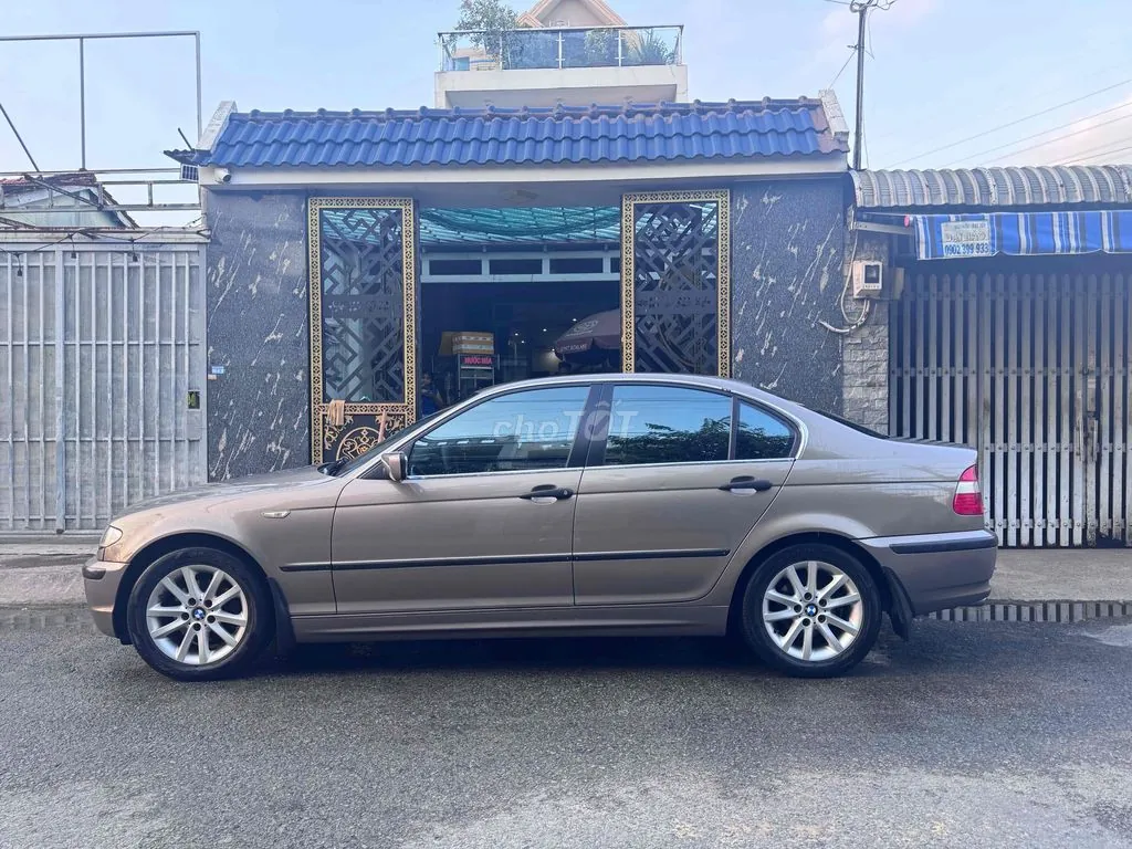 BMW 3 Series 2005 photo 3