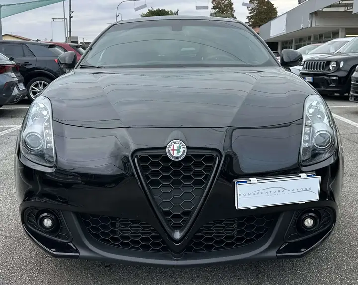 Alfa Romeo Giulietta 2019 photo 2