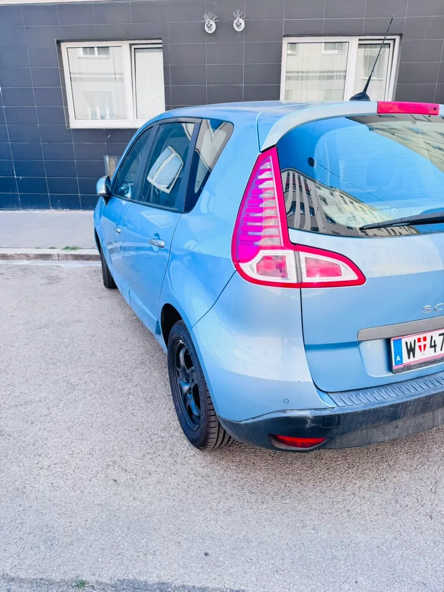 Renault Megane 2011 photo 3