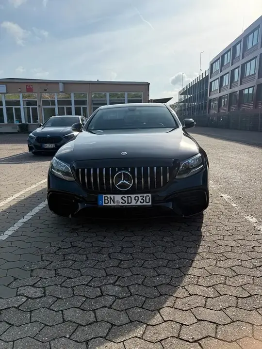 Mercedes-Benz E200D