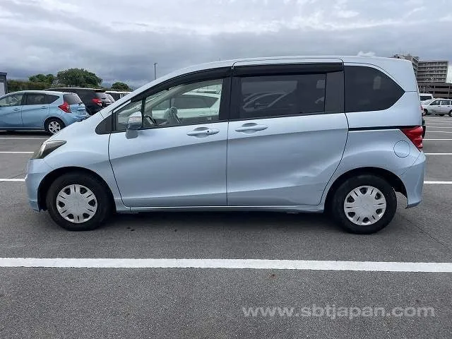 Honda Freed 2009 photo 5