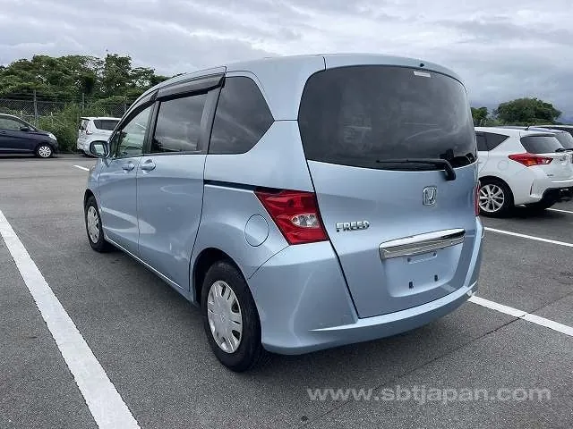 Honda Freed 2009 photo 3