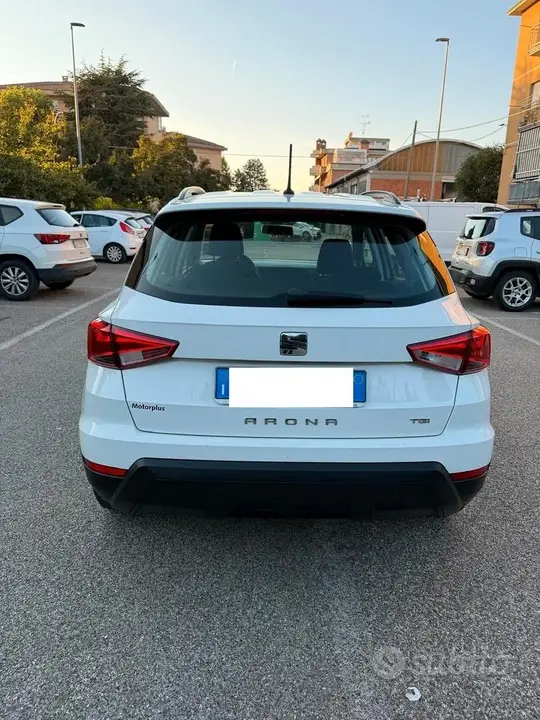 Seat Arona 2019 photo 3