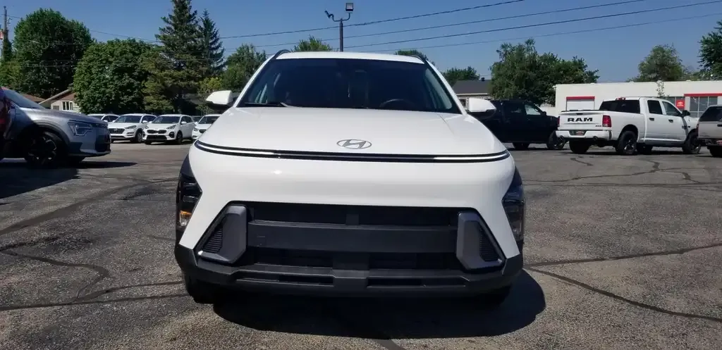 Hyundai Kona 2025 photo 2
