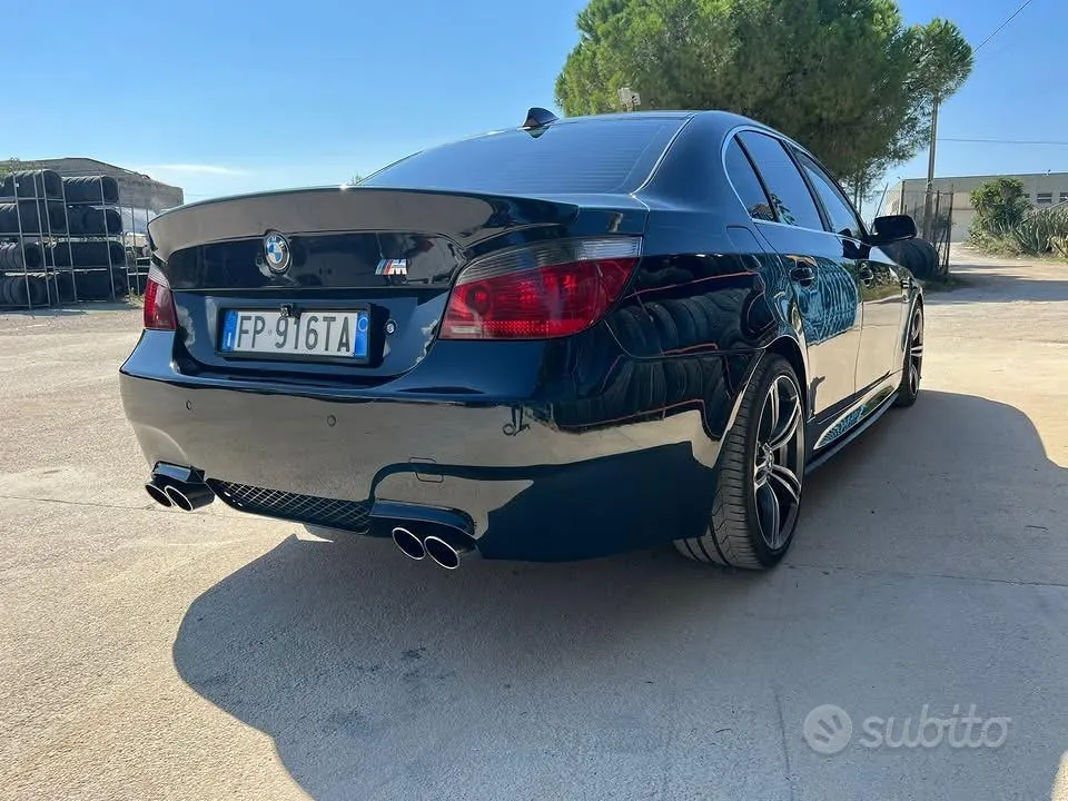 BMW 5 Series 2003 photo 2