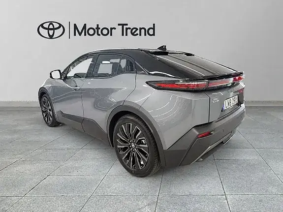 Toyota C-Hr 2026 photo 2