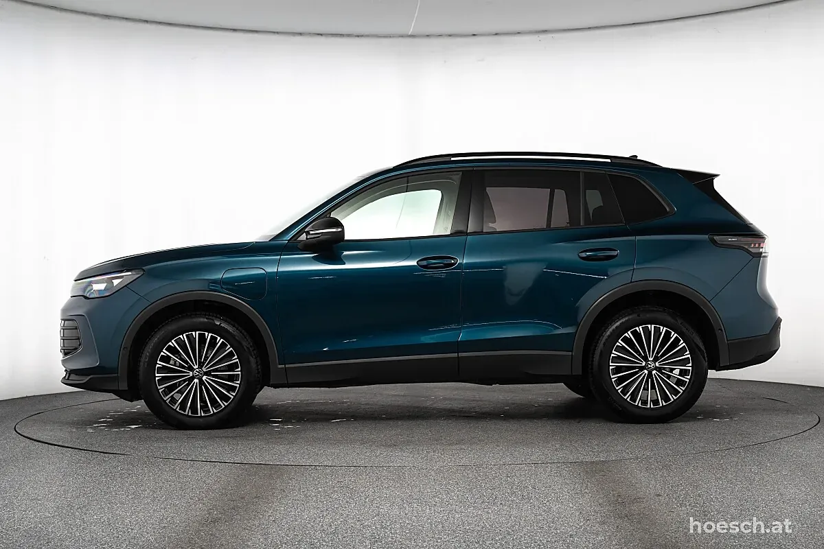 Volkswagen Tiguan 2024 photo 3