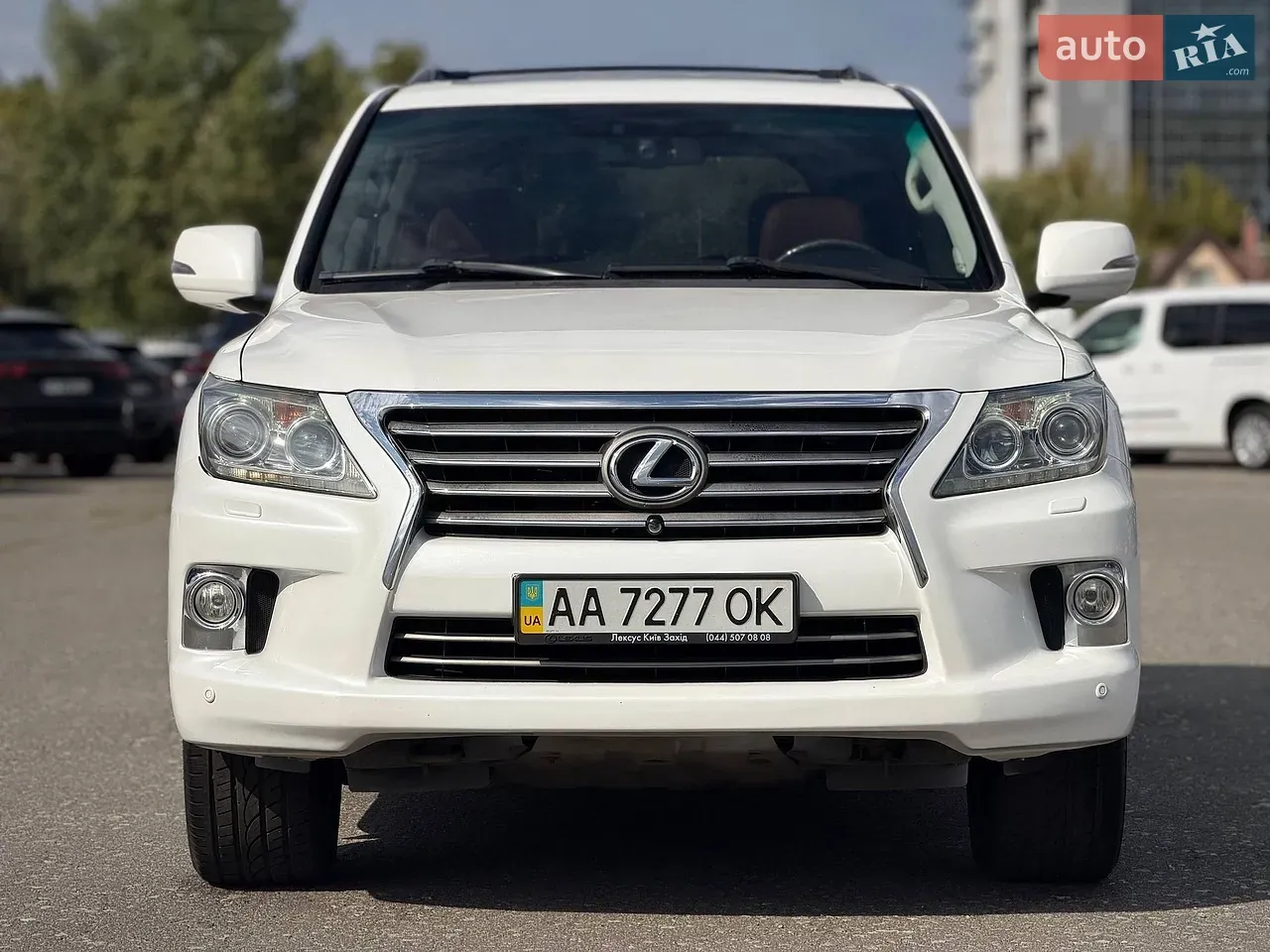 Lexus Lx 2012 photo 4