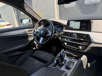 BMW 5 Series 2018 photo 3
