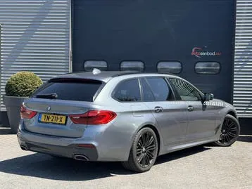BMW 5 Series 2018 photo 2