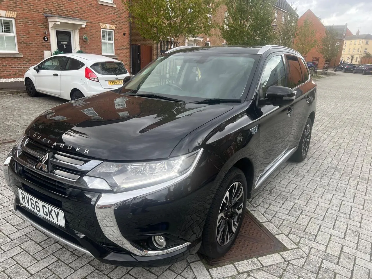 Mitsubishi Outlander 2016 photo 4