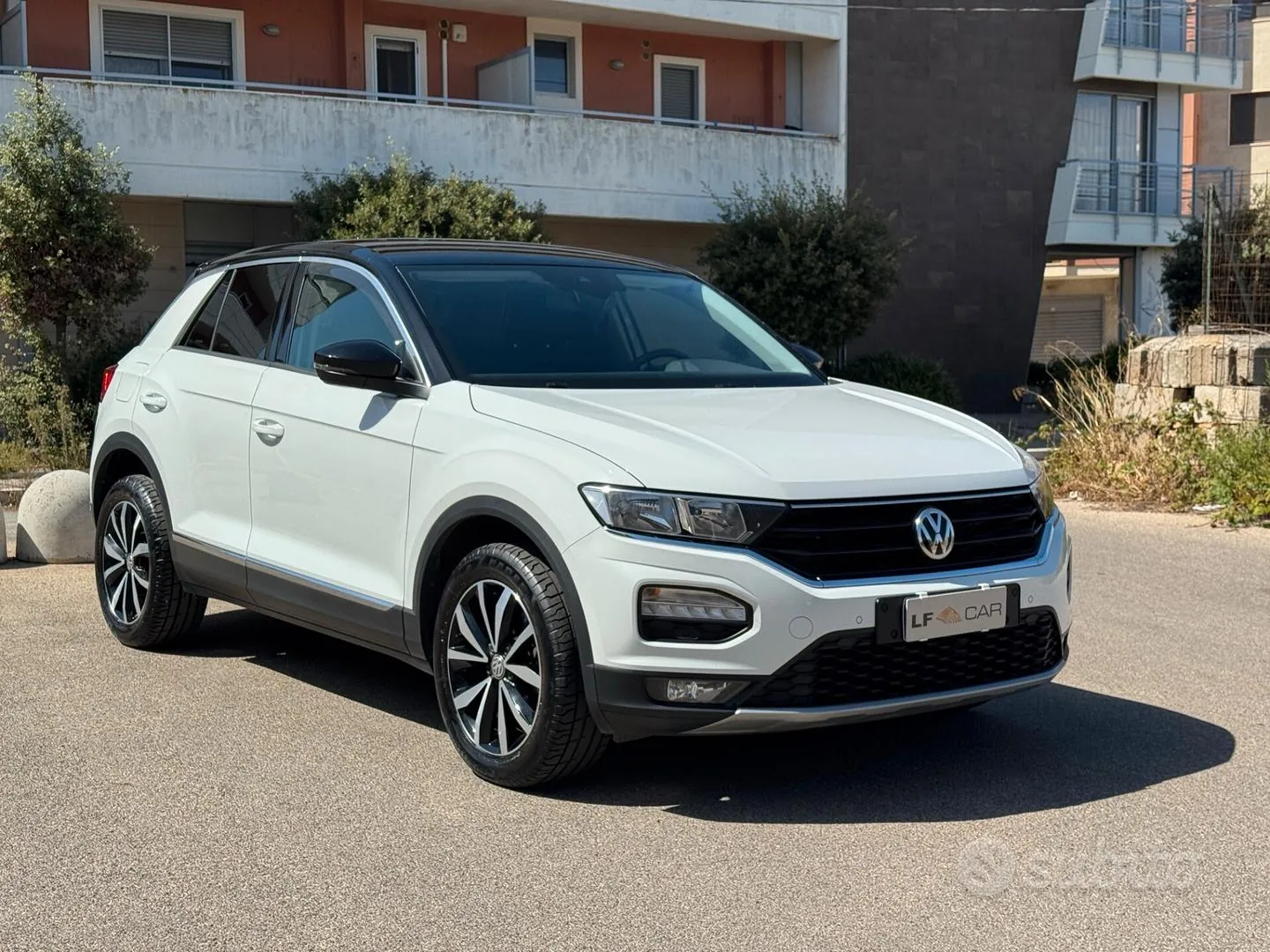 Volkswagen T-Roc 2020 photo 3